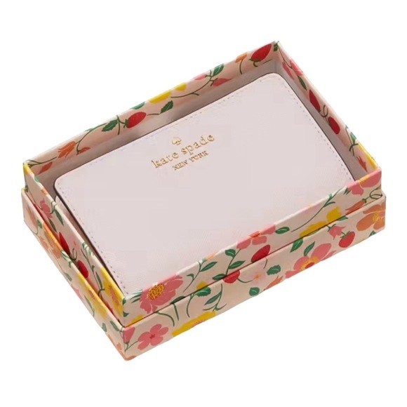 NWT Kate Spade Boxed Madison Strawberry Garden Medium Compact Bifold Wallet - Picture 1 of 4